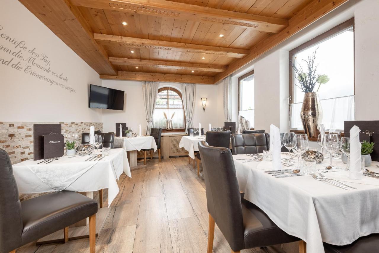 Hotel Alphof Stubaital Fulpmes Exterior photo