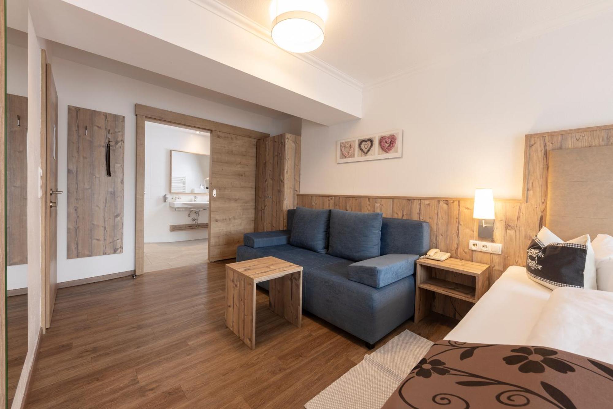 Hotel Alphof Stubaital Fulpmes Exterior photo
