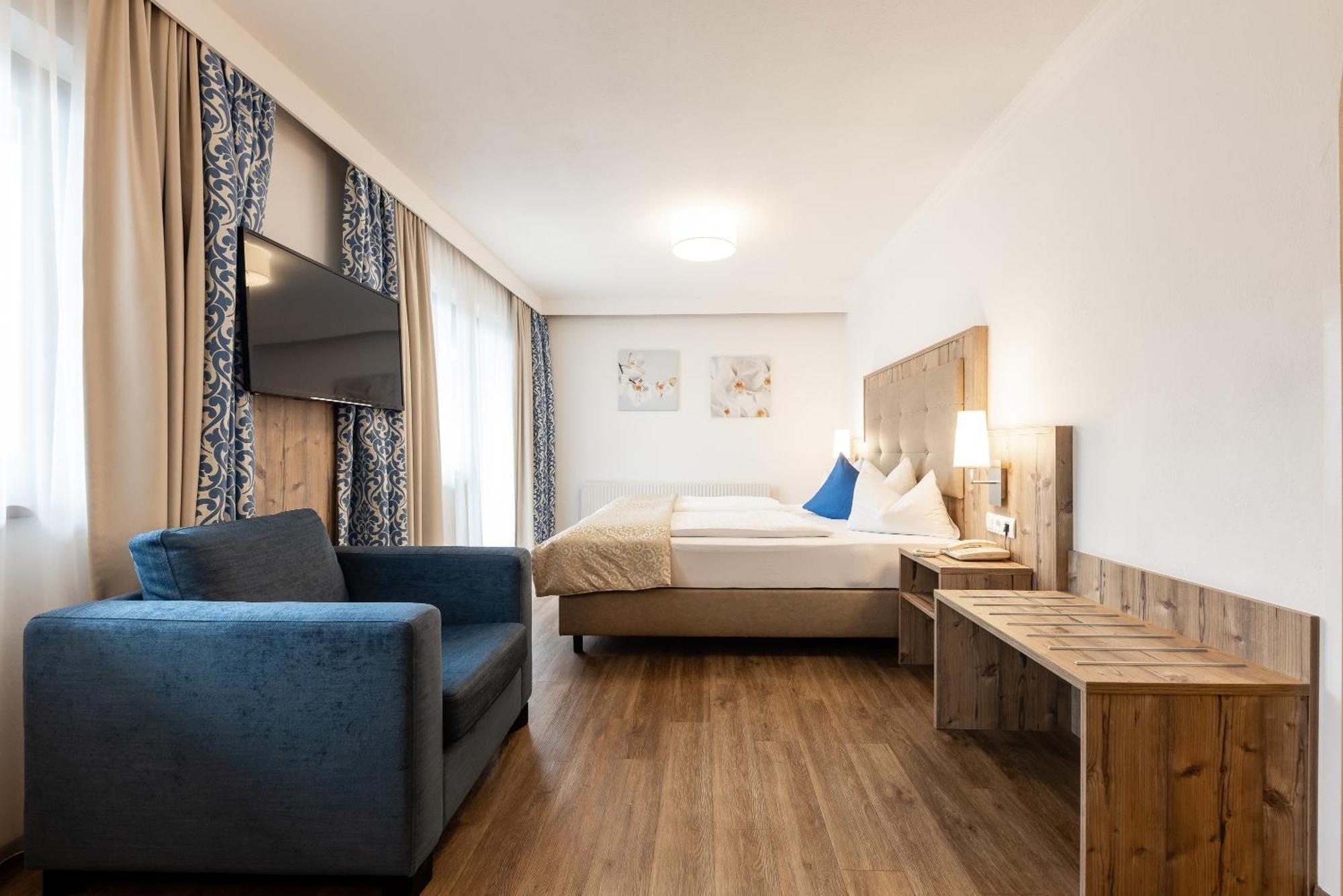 Hotel Alphof Stubaital Fulpmes Exterior photo