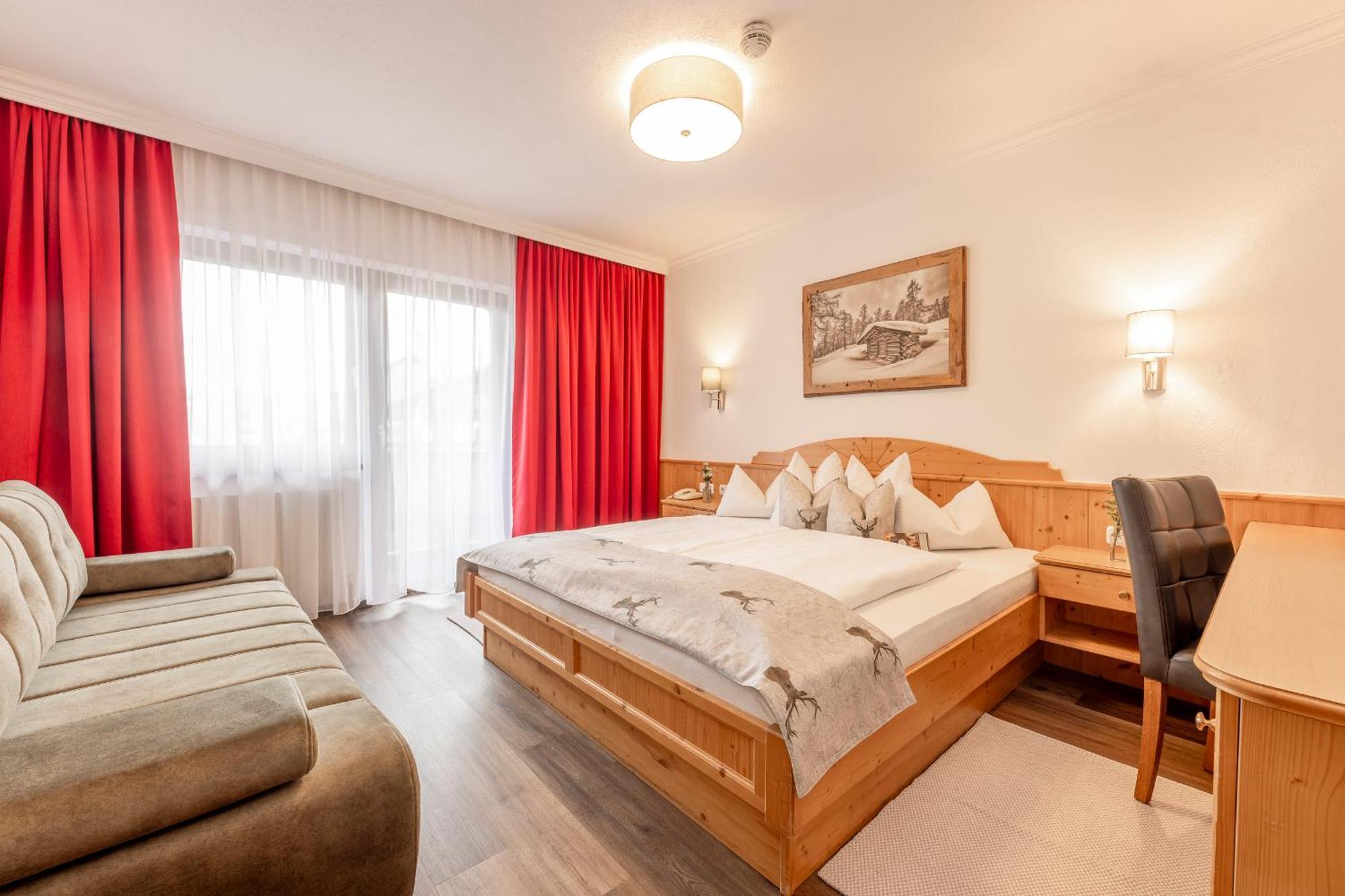 Hotel Alphof Stubaital Fulpmes Exterior photo