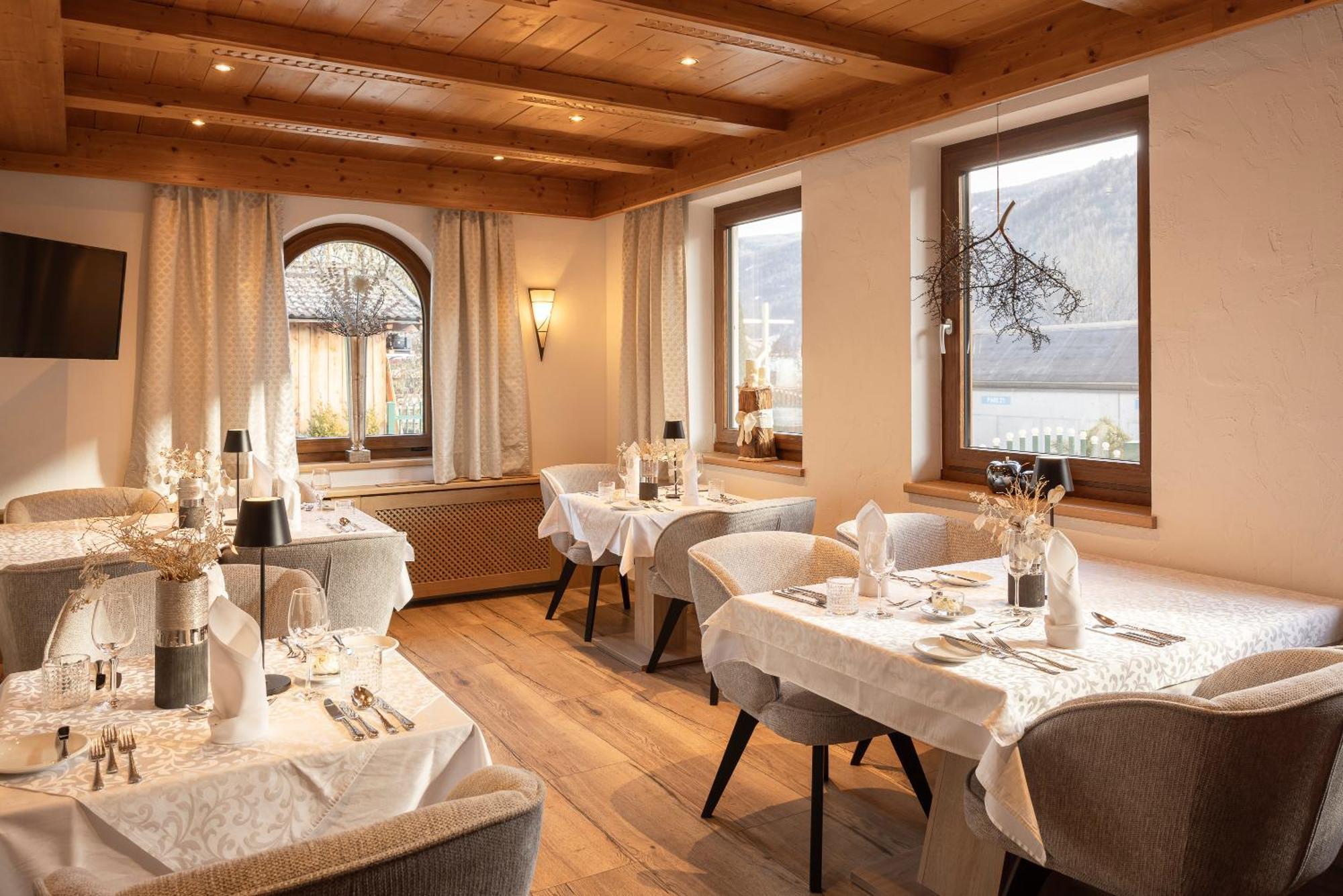 Hotel Alphof Stubaital Fulpmes Exterior photo